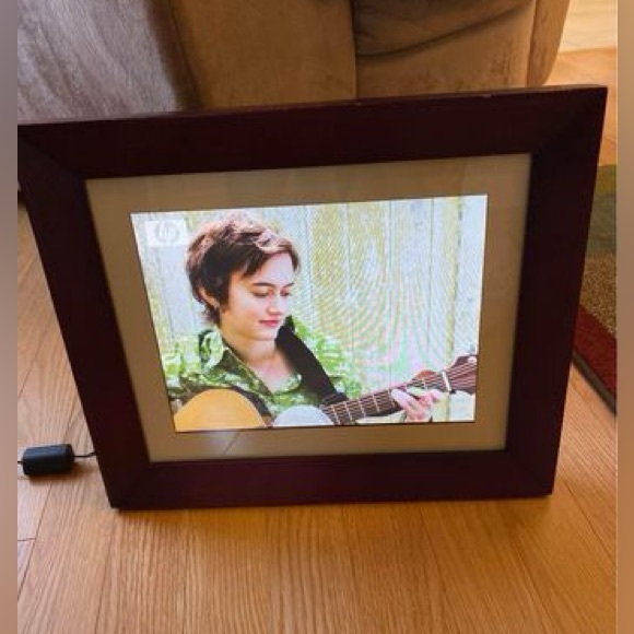 HP 12.1" Digital Picture Frame DF1200A1 Brown - Picture 6 of 7